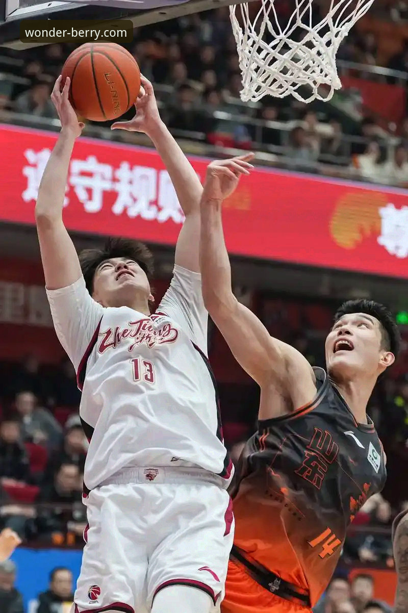 奇异果体育怎么下载 CBA季后赛浙江加时逆转宁波深度解析:兰道夫封神之战背后的突破密码